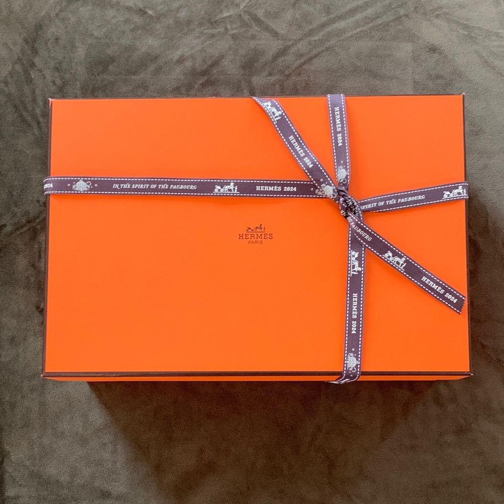 Authentic Hermès Orange Gift Box with 2024 Ribbon (BOX ONLY)
